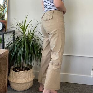 Athleta Dipper pants 4 way stretch Zip fly with snap closure  Women’s 4
